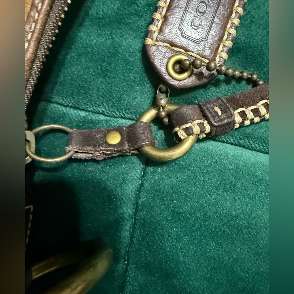 Rare Vintage Coach Boho Chic Brown Studded Leather Hobo Bag EUC - Picture 17 of 17